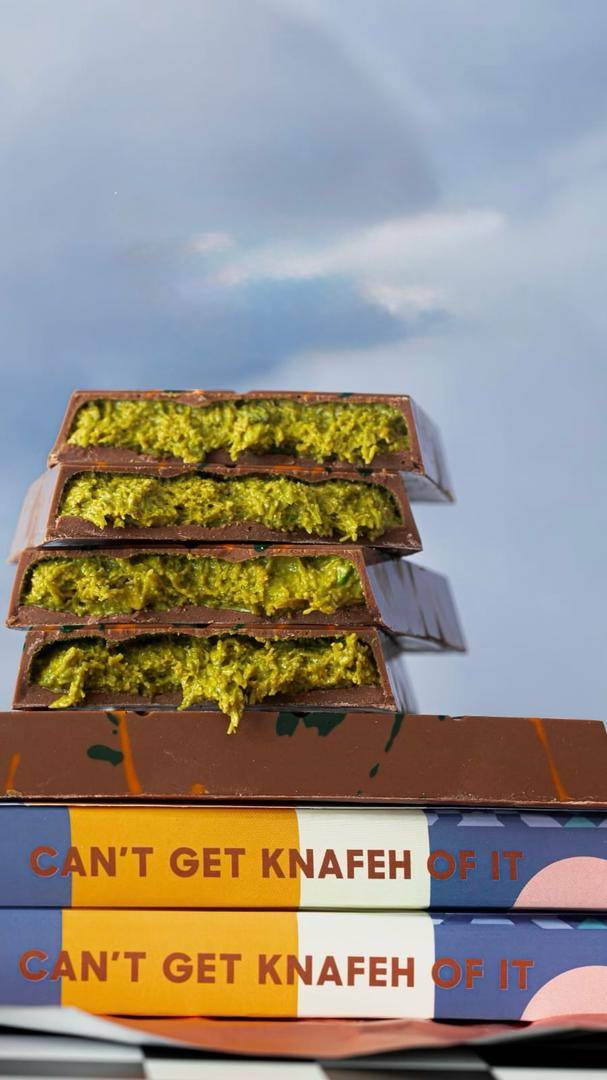 Dubai FIX CHOCOLATE Pistachio Kunafa Bar - CANT GET KNAFEH OF IT