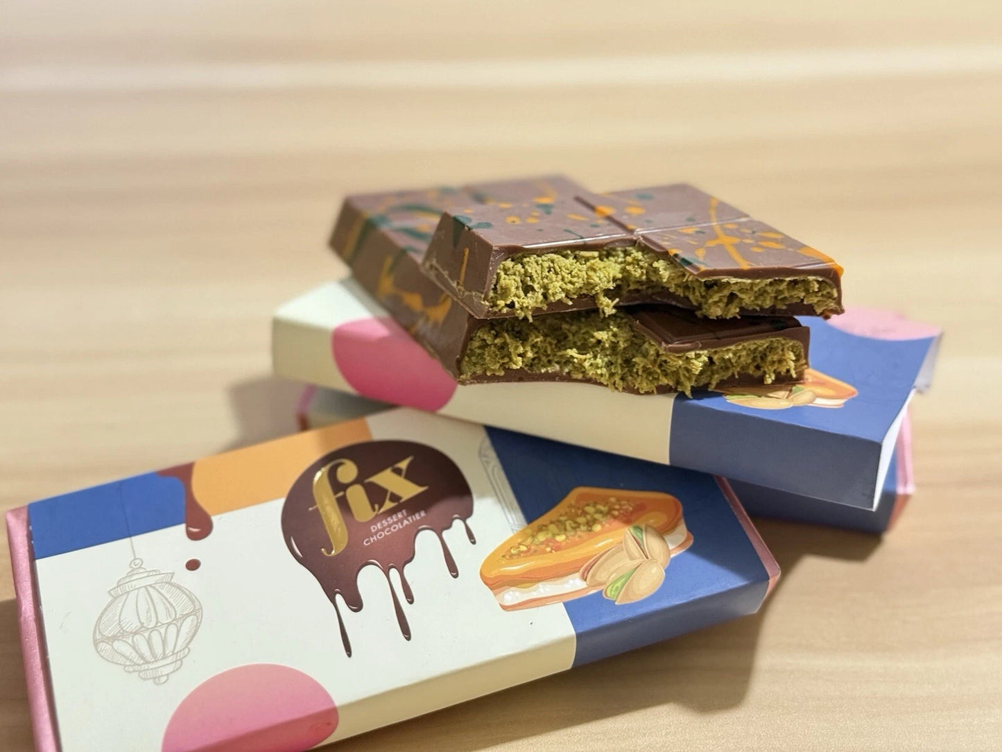 Dubai FIX CHOCOLATE Pistachio Kunafa Bar - CANT GET KNAFEH OF IT